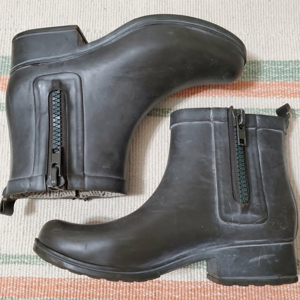 Lucky Brand rain boots